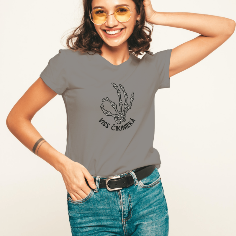 t-krekls ar apdruku “Viss čikiniekā”, dāvana sievietei